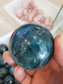 55MM gamtos mėlyna apatite ball sferoje, kvarco kristalo (mineralinio gydymo