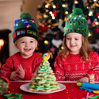 Kalėdų Prekes Suaugusiems Vaikams Megzti Kalėdų Skrybėlės spalvotu LED Šviesos Megztos Kepurės Santa Claus ir Kalėdų Skrybėlės