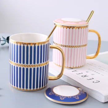 Kūrybinės Europos keramikos šaukštas, puodelis su dangteliu didžiosios Britanijos karališkojo keraminės kavos puodelio arbatos puodelio su nerūdijančio plieno šaukštas pieno, kavos rinkinys