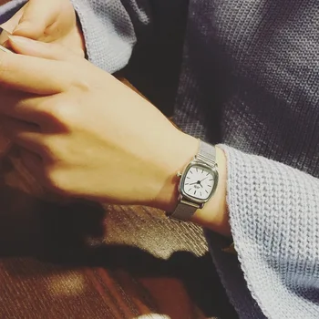 Mados aikštė dizaino nerūdijančio plieno laikrodžiai moterims, elegantiška sidabro kvarcinis laikrodis su tinklelio juostos 2018 paprasta ponios laikrodžiai