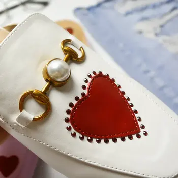 Moteriškos Šlepetės Ne Vasaros 2020 Metalo Mygtuką Seklių mulų zapatos de mujer Širdies tipas ponios šlepetės moterims su 2,5 CM