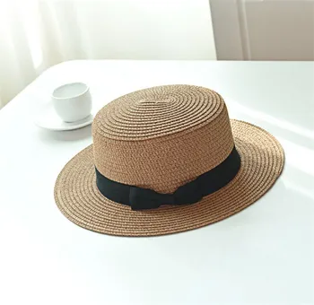 Nauja vasaros panele laisvalaikio šiaudų skrybėlę Kvėpuojantis skėtį nuo saulės skrybėlę Moterų paplūdimio atostogų skydelio dangtelis Juodas bowknot juostelės Saulės skrybėlę panama