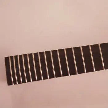 Nebaigtas klevas 24 frets raudonmedžio fretsboard 7 stygos elektrinės gitaros kaklo
