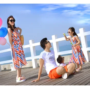 Vasaros 2019 Šeimos derinti Drabužius Nauja Pora, Paplūdimio Atostogų Motina ir Dukra Suknelės Tėvas ir Sūnus Marškinėliai Šortai Rinkinys