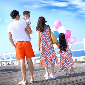 Vasaros 2019 Šeimos derinti Drabužius Nauja Pora, Paplūdimio Atostogų Motina ir Dukra Suknelės Tėvas ir Sūnus Marškinėliai Šortai Rinkinys